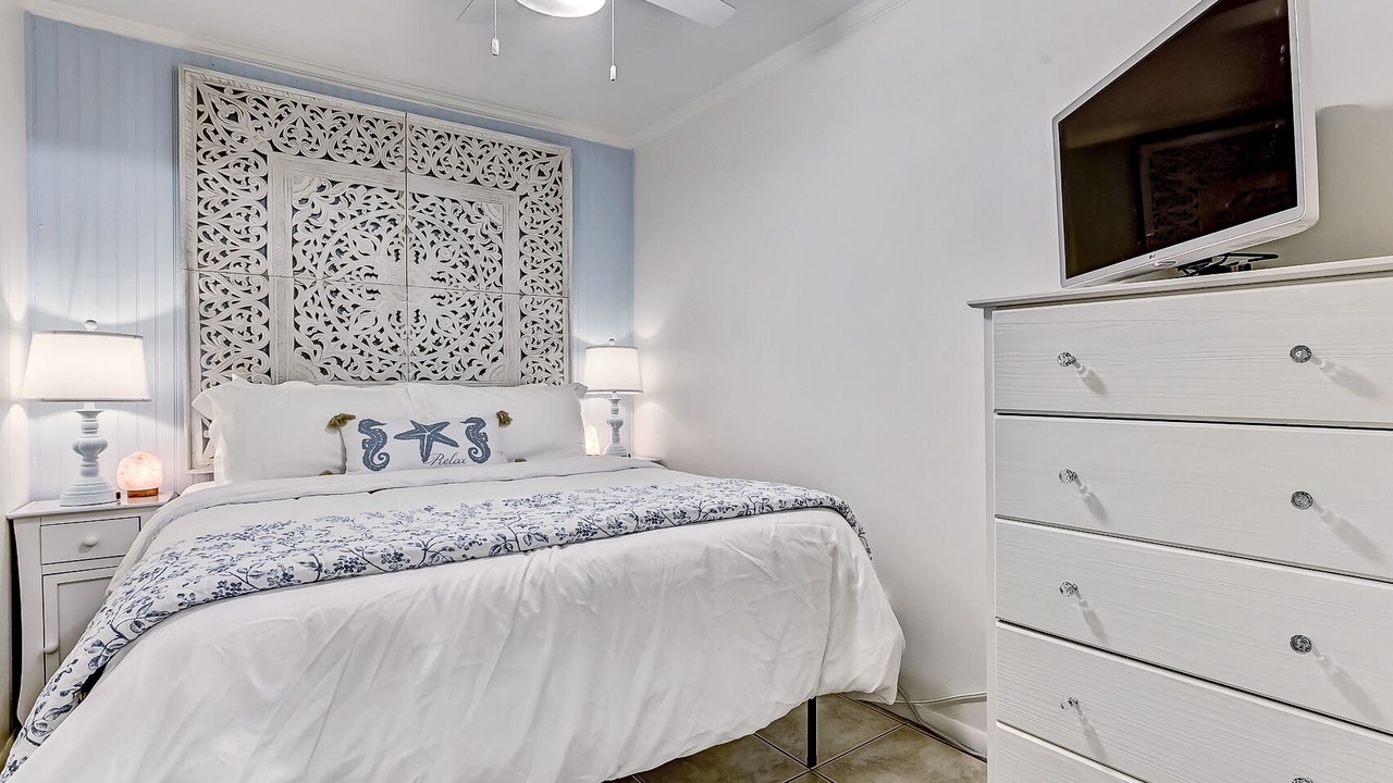 Photo of Bedroom in Tybee Island