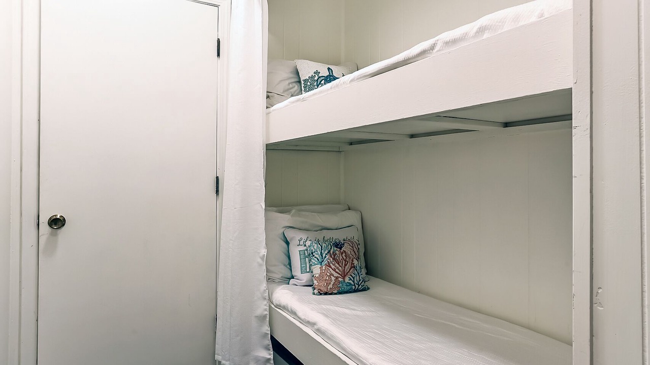 Photo of Bedroom in Tybee Island