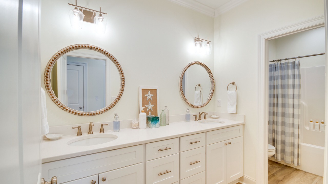 Photo of Bathroom in Waveland