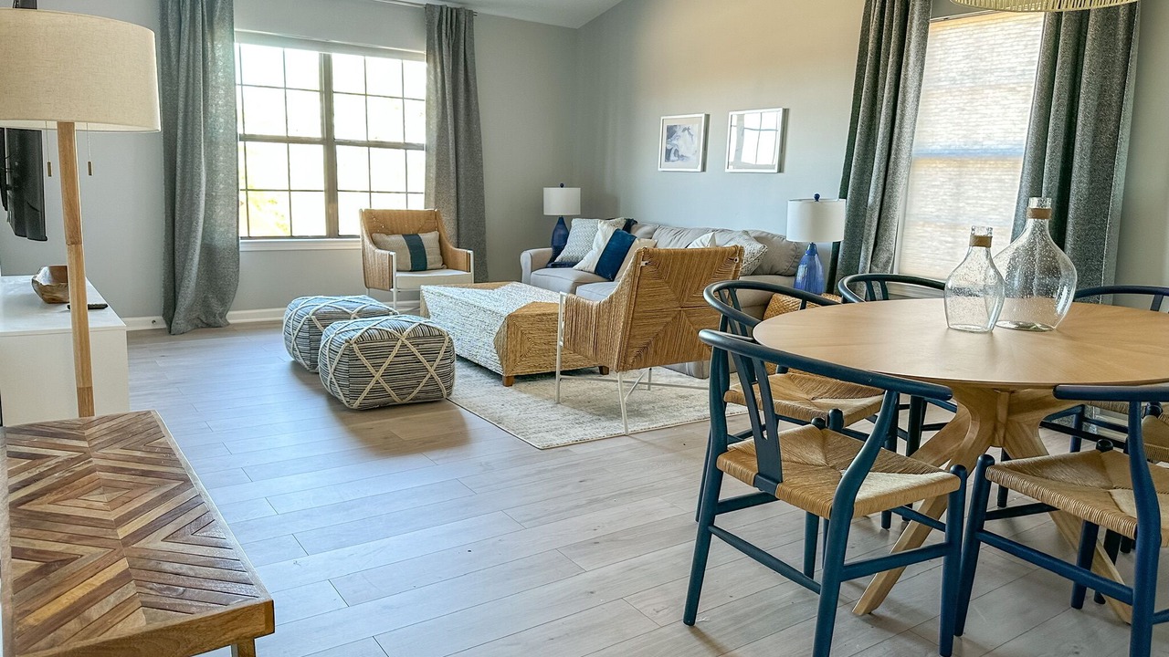 Photo of Livingroom in Six Mile