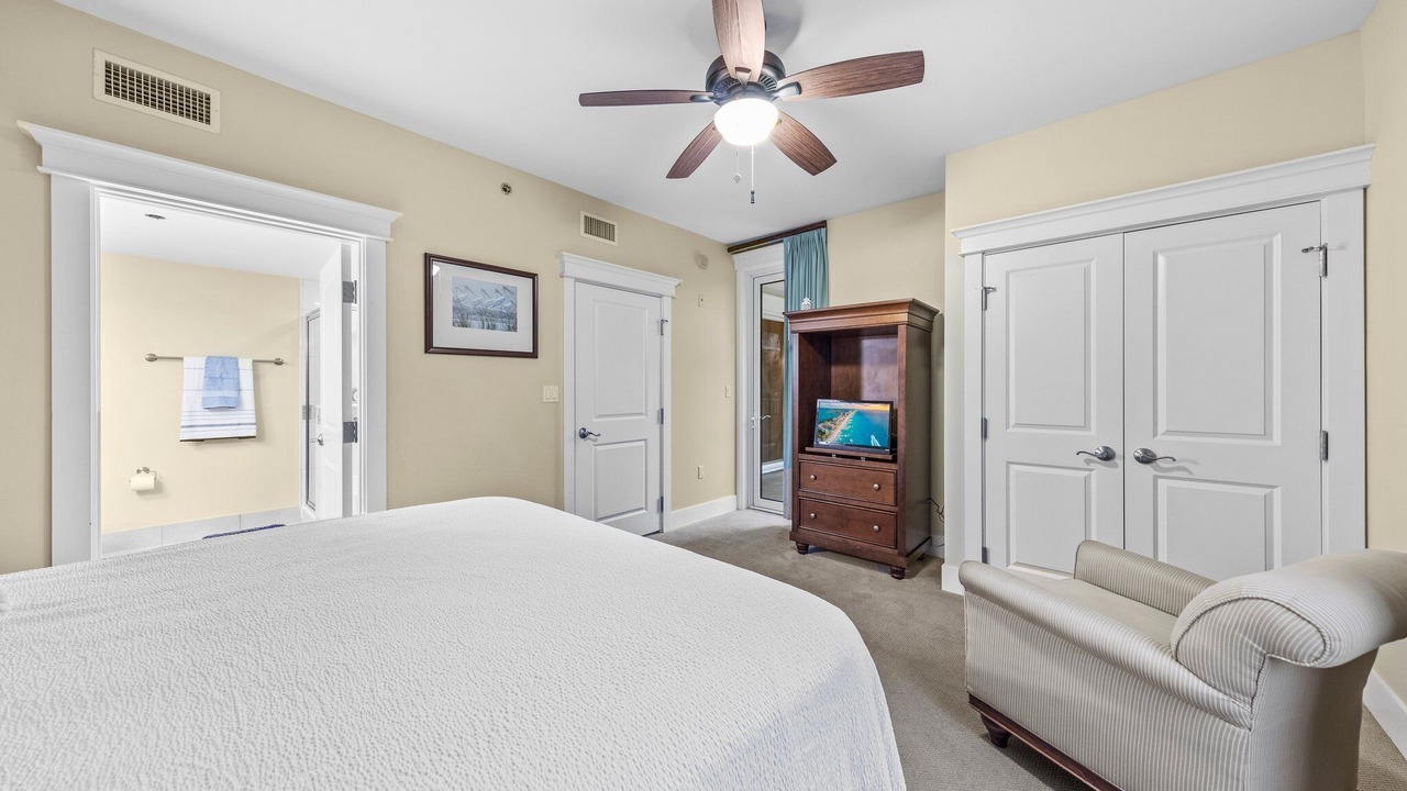 Photo of Bedroom in Baytowne Wharf