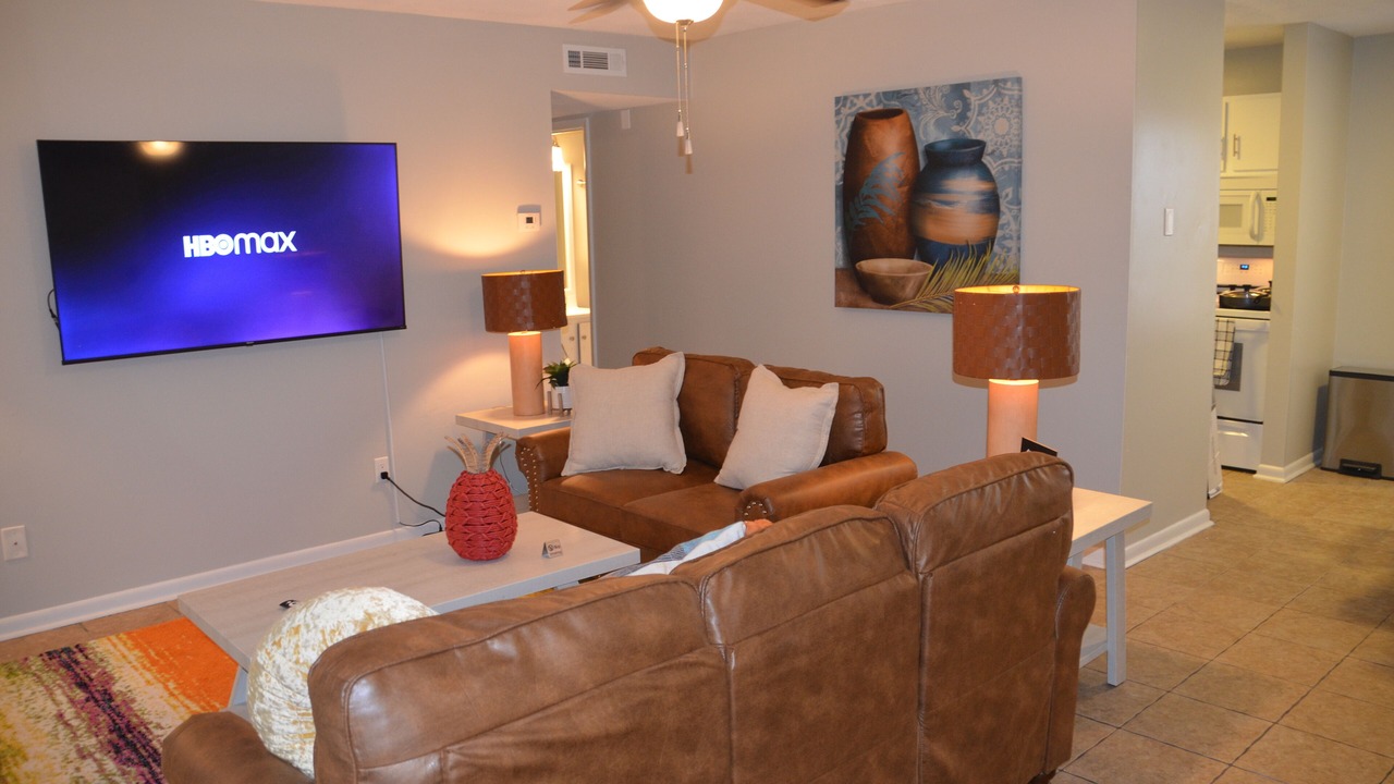 Photo of Livingroom in Enterprise