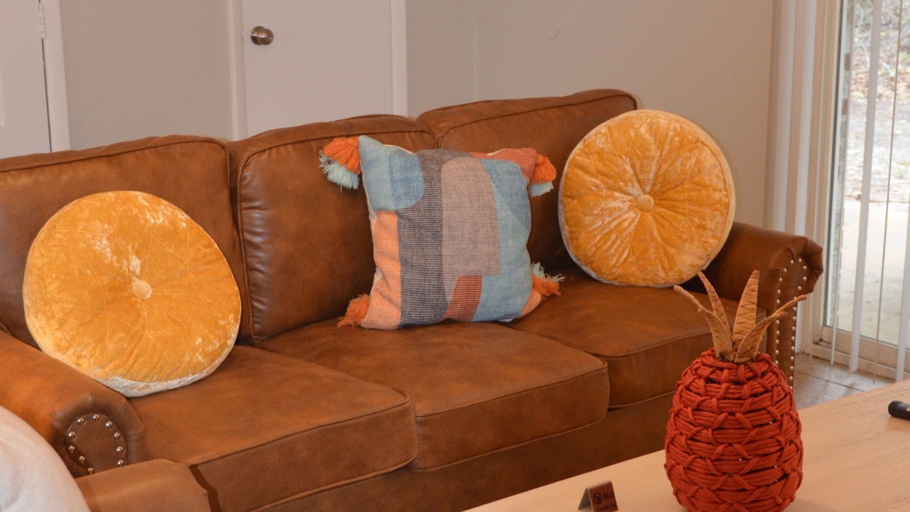 Photo of Livingroom in Enterprise