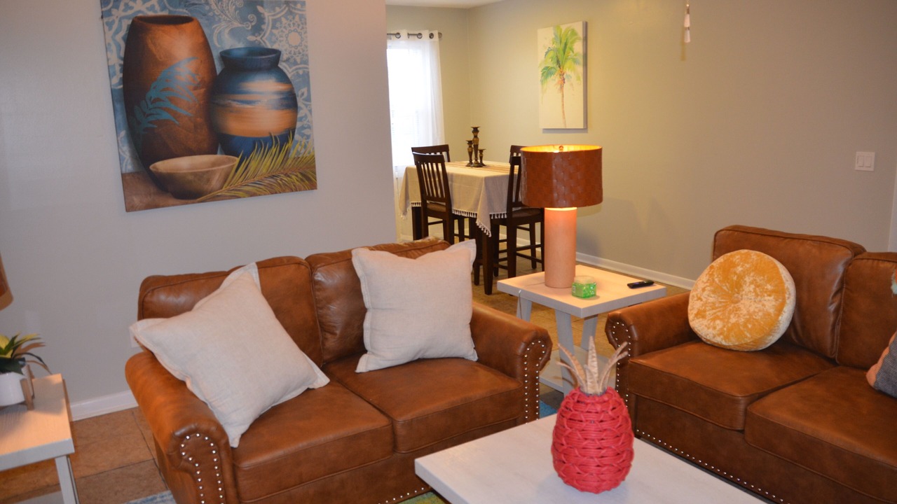 Photo of Livingroom in Enterprise