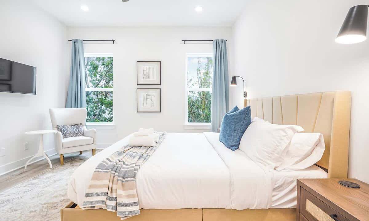Photo of Bedroom in Jacksonville Beach