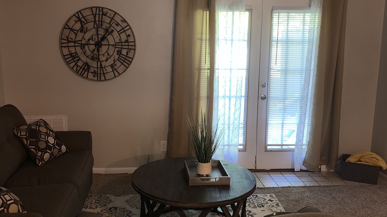 Photo of Livingroom in Enterprise