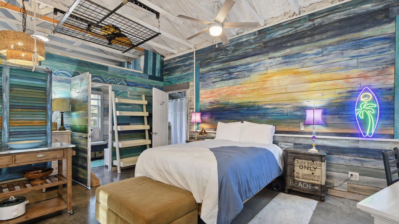 Photo of Bedroom in Gulfport