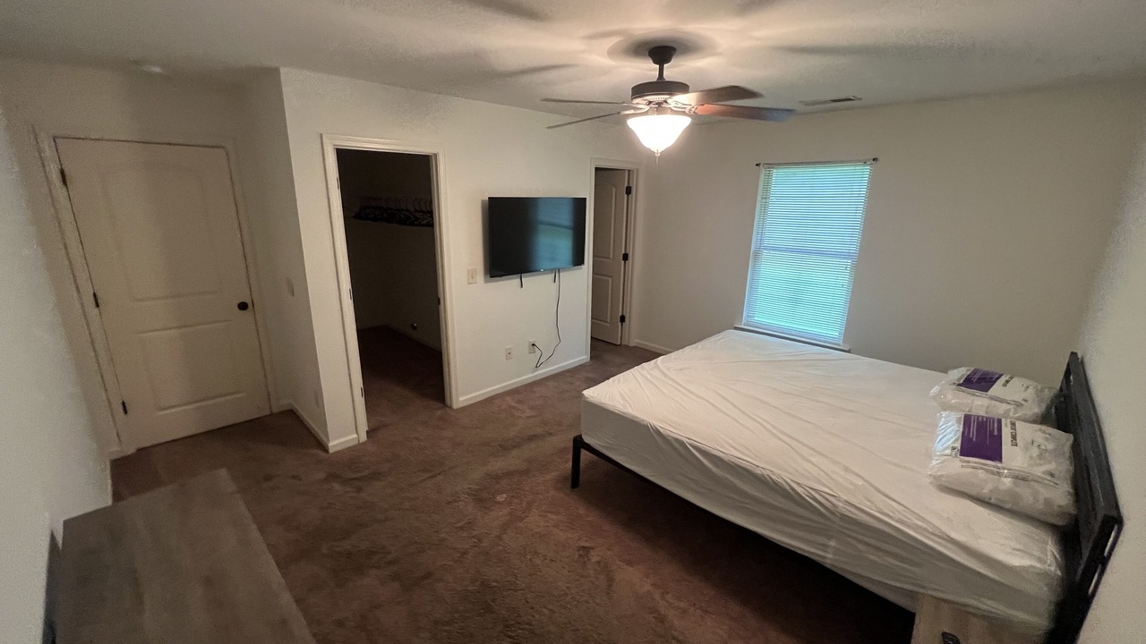 Photo of Bedroom in Calera
