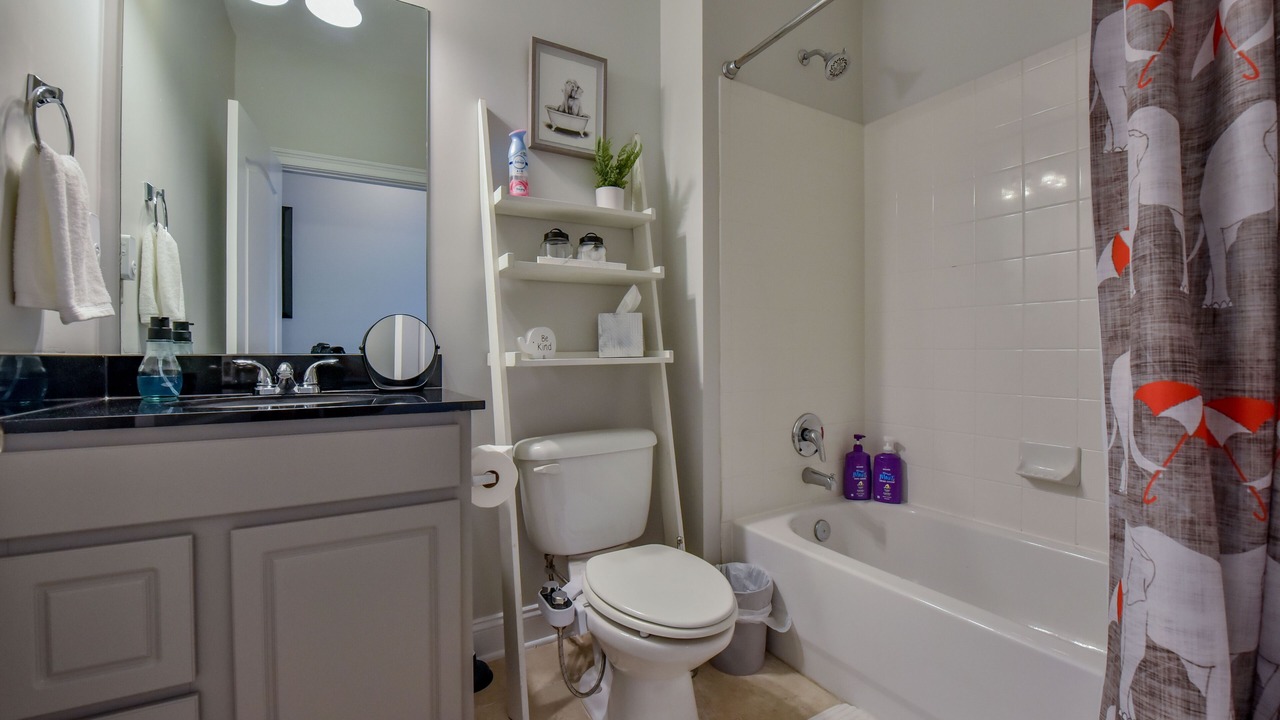 Photo of Bathroom in Tuscaloosa