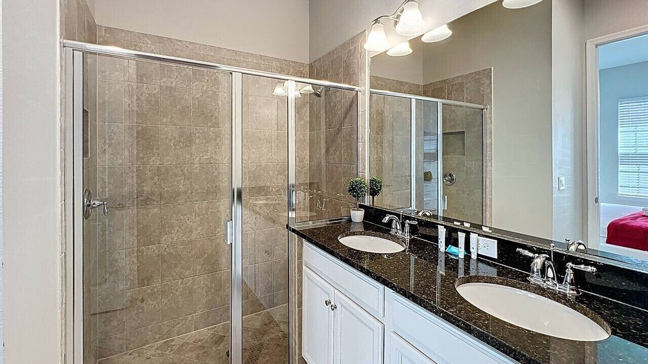 Photo of Bathroom in Davenport