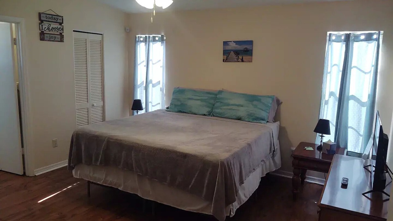 Photo of Bedroom in Titusville