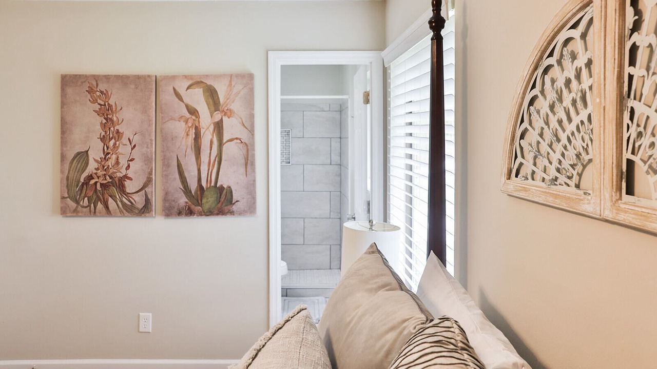 Photo of Bedroom in Weaver