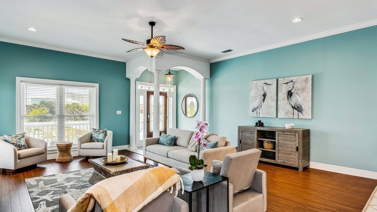 Photo of Livingroom in Ono Island