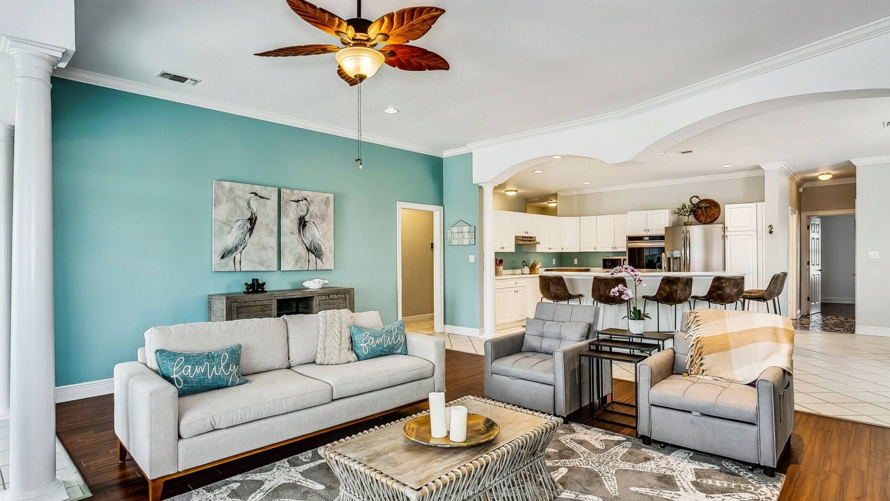 Photo of Livingroom in Ono Island