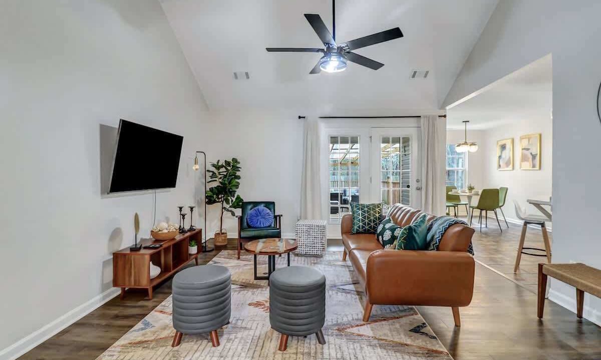 Photo of Livingroom in Pooler