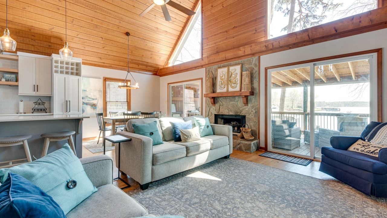 Photo of Livingroom in Eatonton