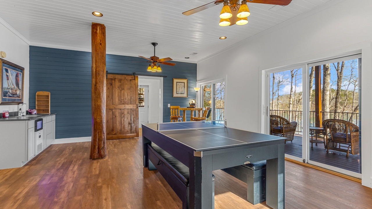 Photo of Bedroom in Six Mile