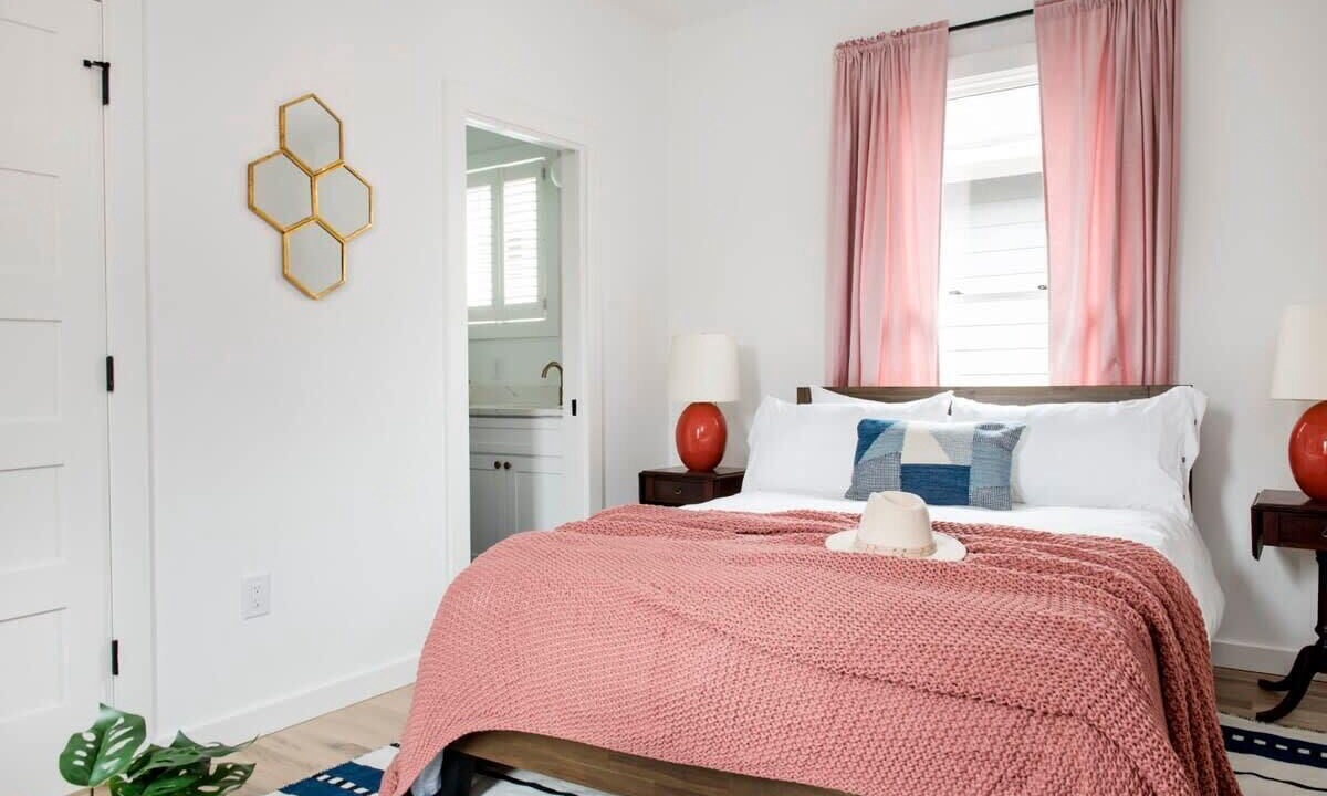 Photo of Bedroom in East Side
