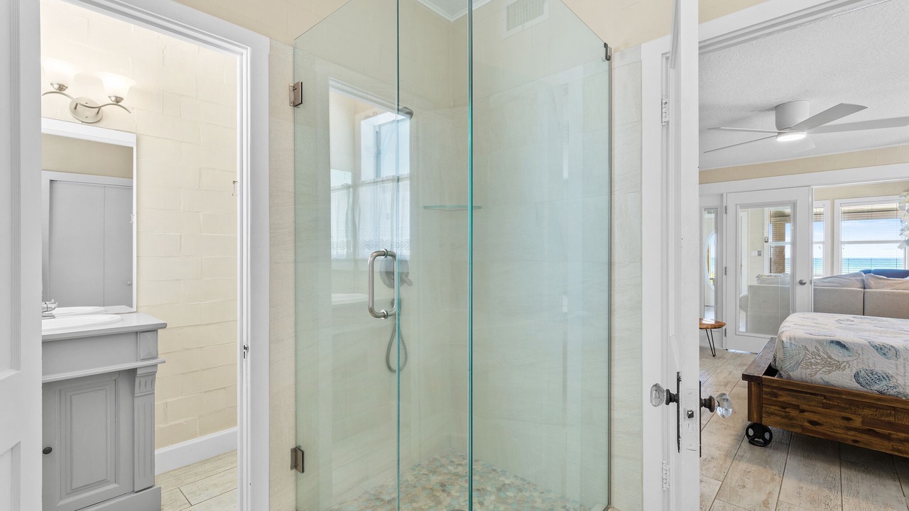 Photo of Bathroom in New Smyrna Beach