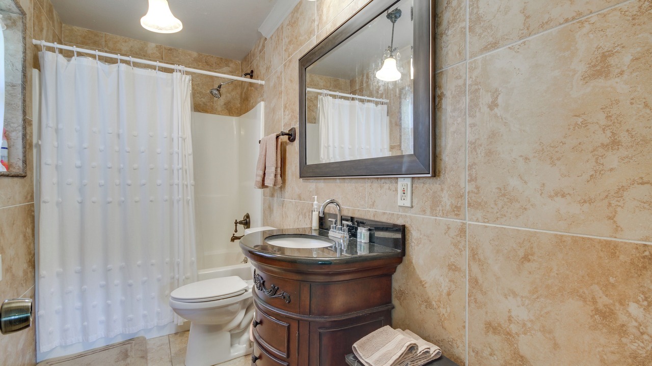 Photo of Bathroom in Gulfport
