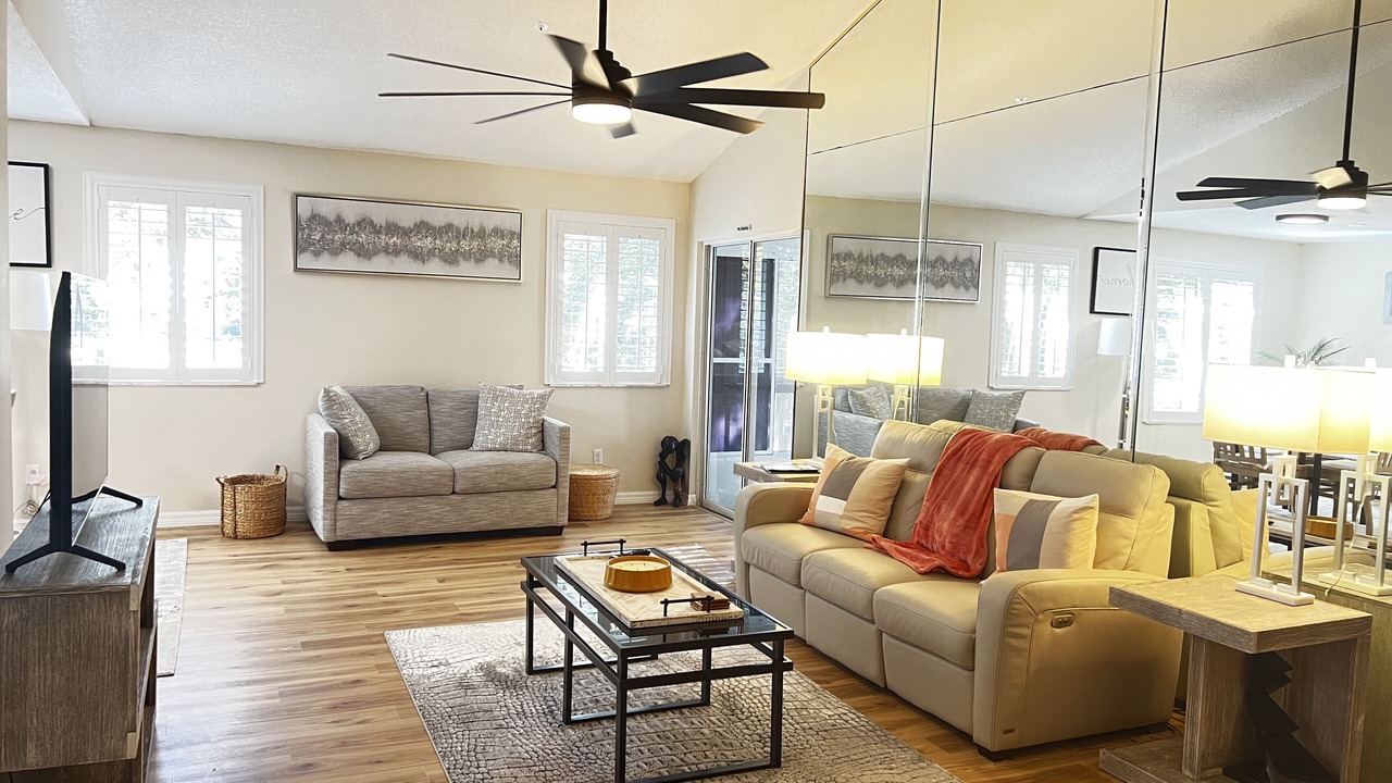 Photo of Livingroom in Plymouth