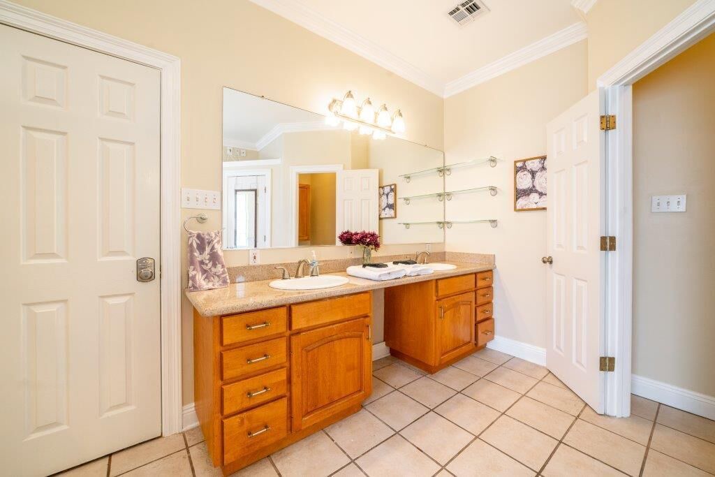 Photo of Bathroom in LaPlace
