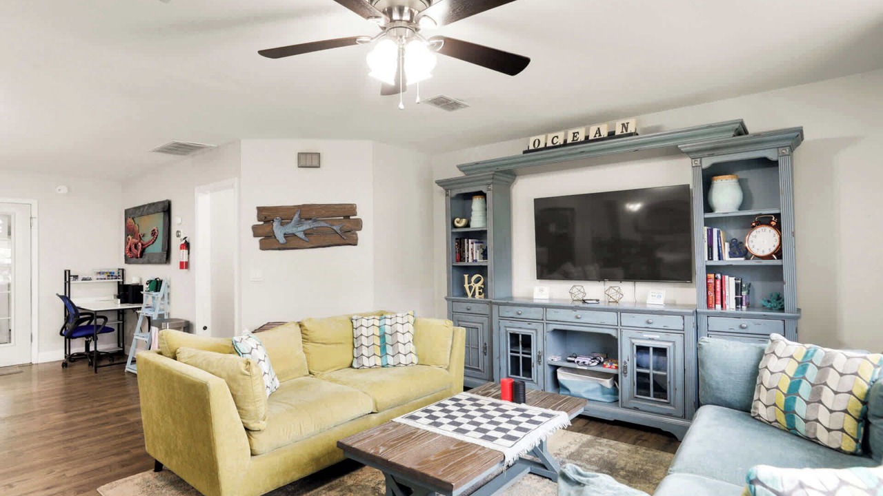 Photo of Livingroom in Fort Walton Beach
