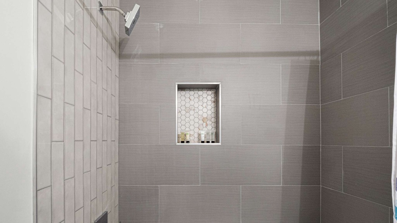 Photo of Bathroom in Jefferson Park