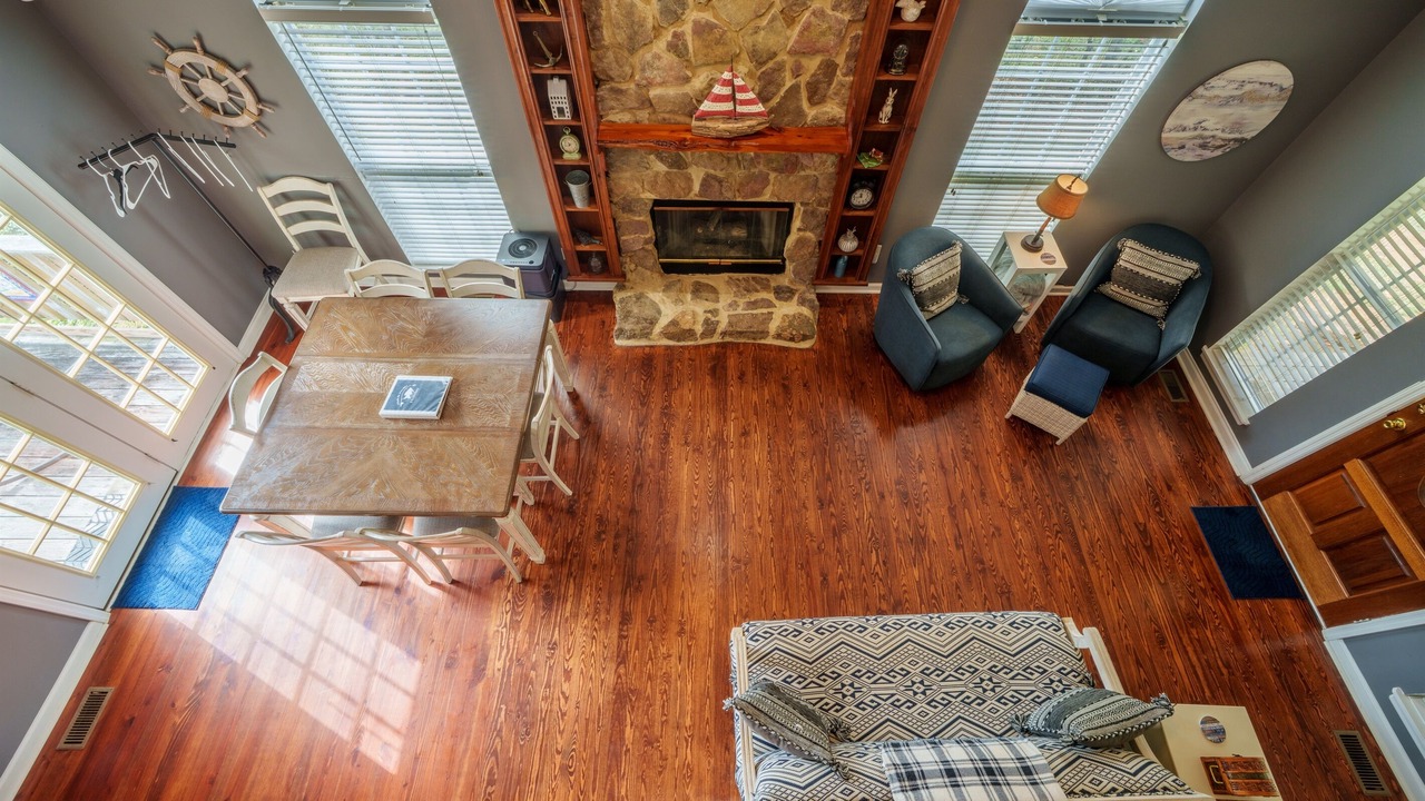 Photo of Bedroom in Groveoak