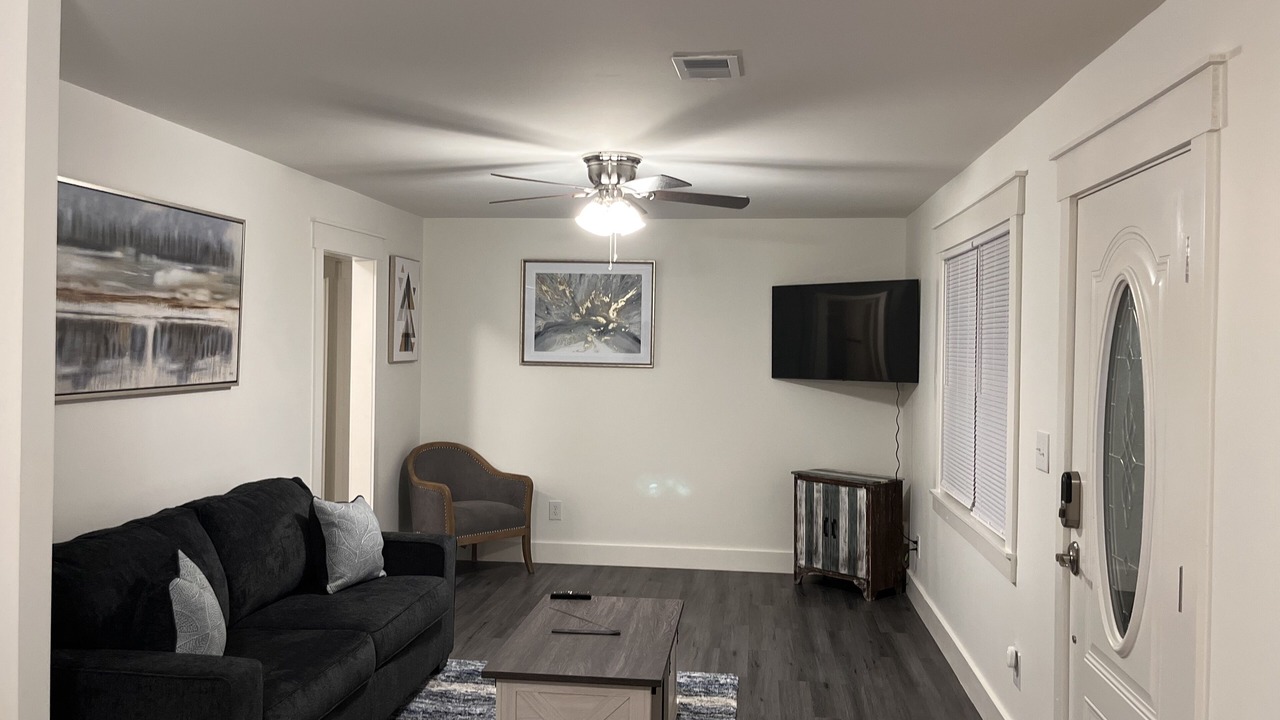 Photo of Livingroom in Tuscaloosa