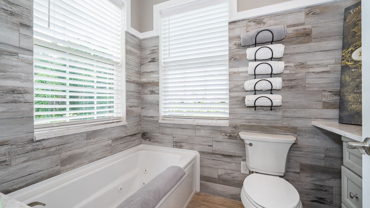 Photo of Bathroom in Davenport