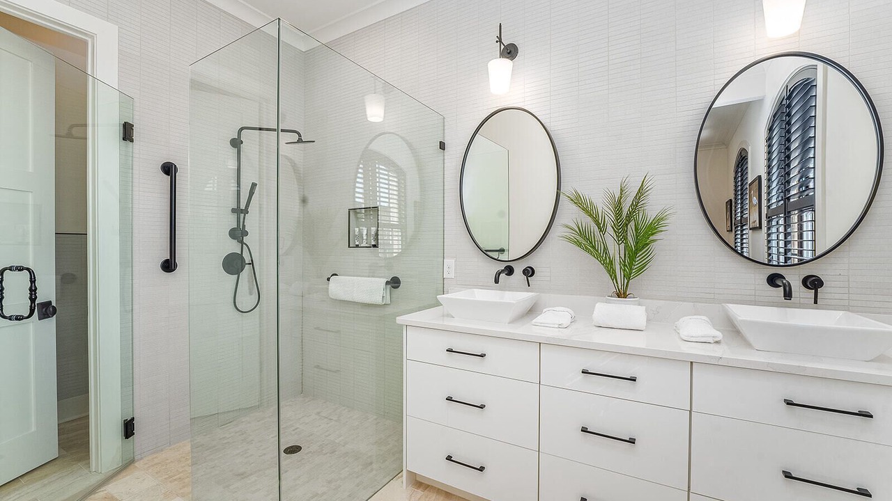Photo of Bathroom in Hitch Village - Fred Wessels Homes