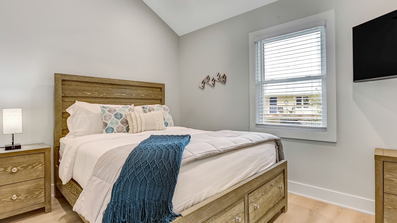 Photo of Bedroom in Tybee Island