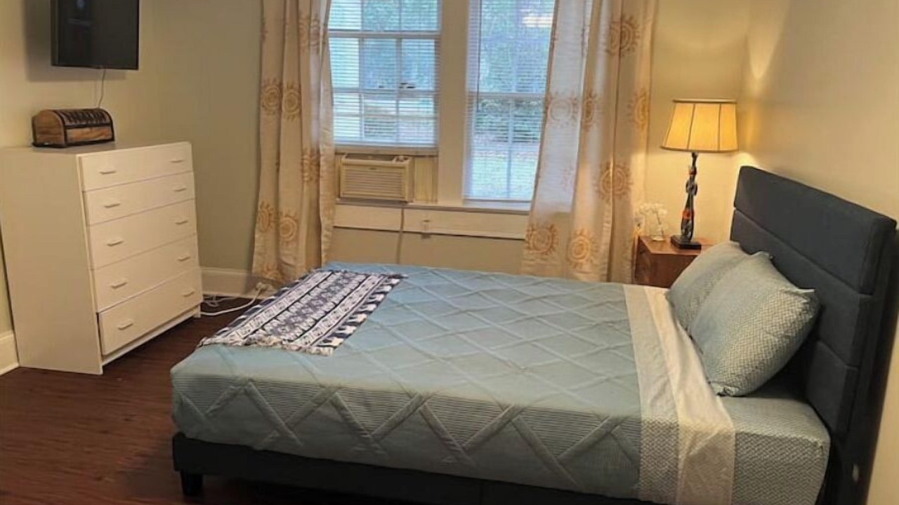 Photo of Bedroom in Valdosta