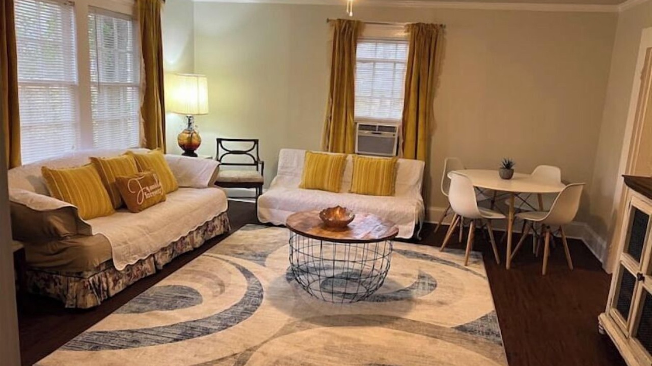 Photo of Livingroom in Valdosta