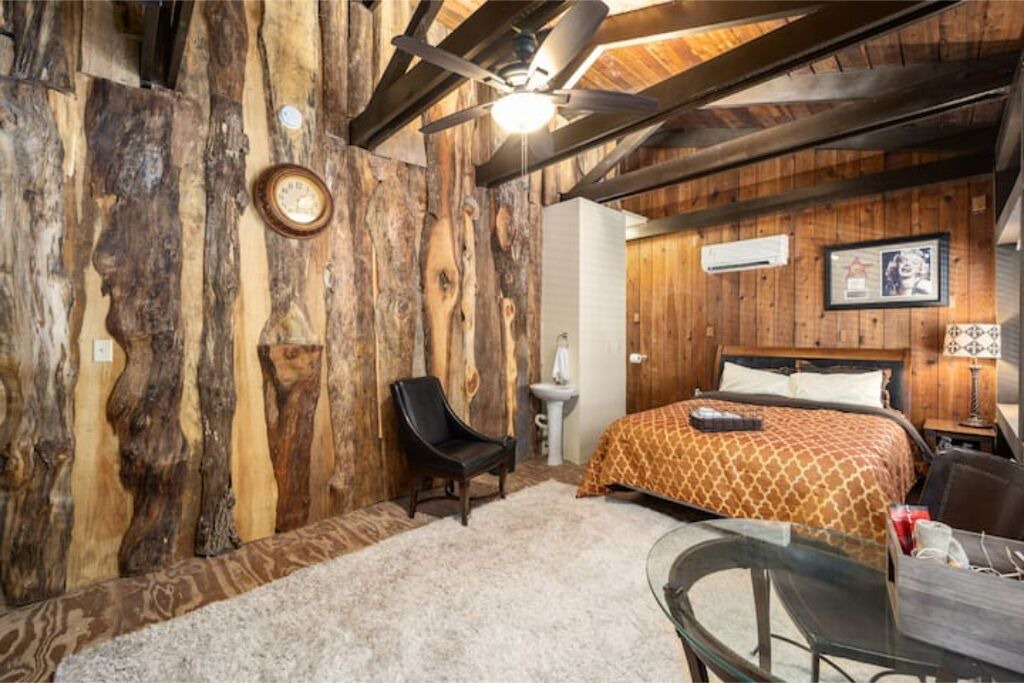 Photo of Bedroom in Edgar
