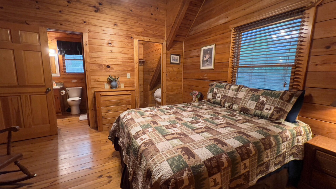 Photo of Bedroom in Warm Springs