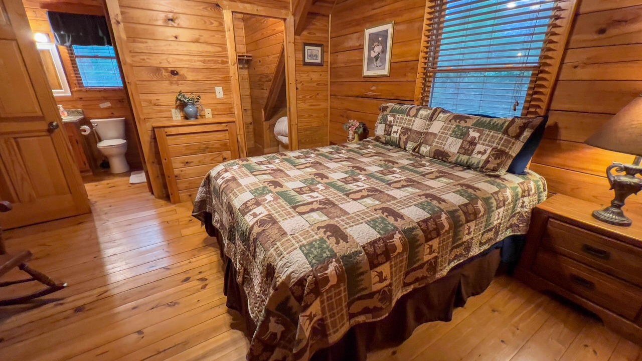 Photo of Bedroom in Warm Springs