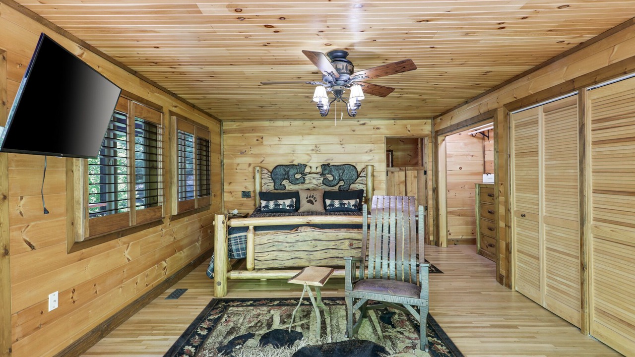 Photo of Bedroom in Ellijay