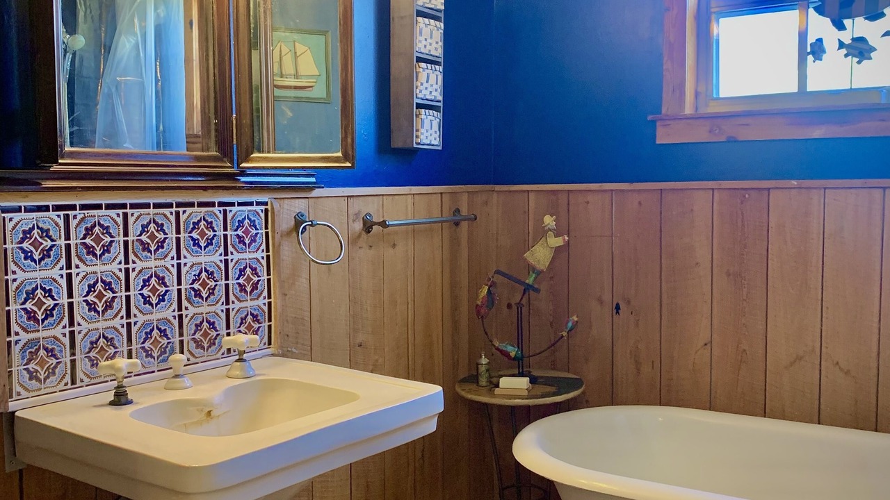 Photo of Bathroom in Scottsmoor