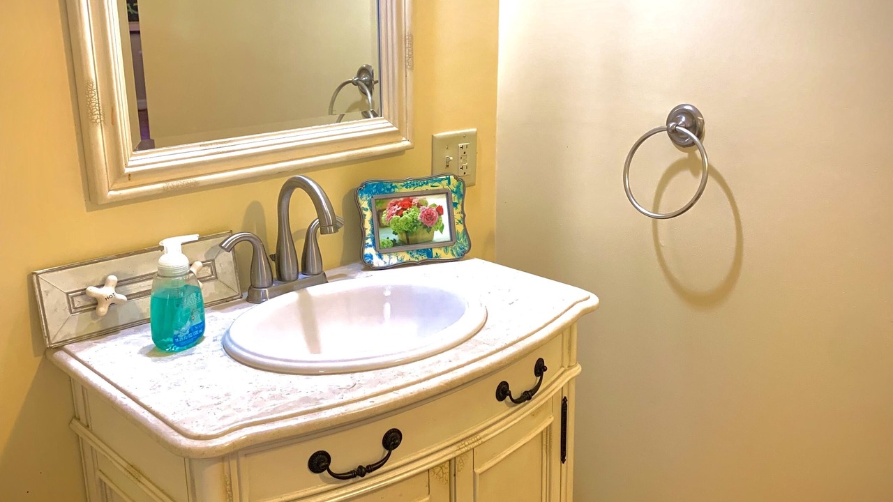 Photo of Bathroom in Scottsmoor