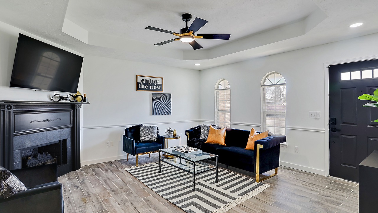 Photo of Livingroom in Pearl