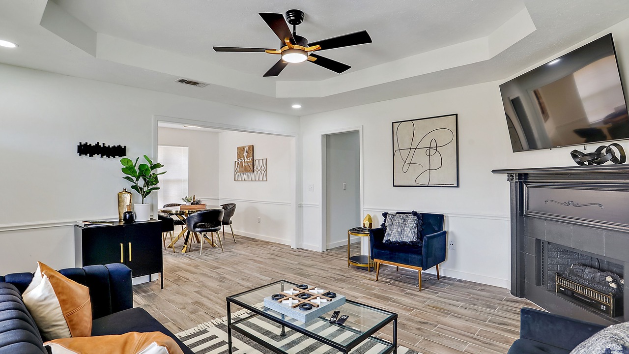 Photo of Livingroom in Pearl