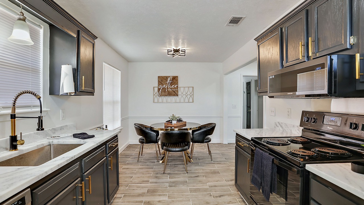 Photo of Kitchen in Pearl