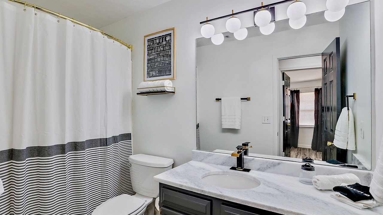 Photo of Bathroom in Pearl