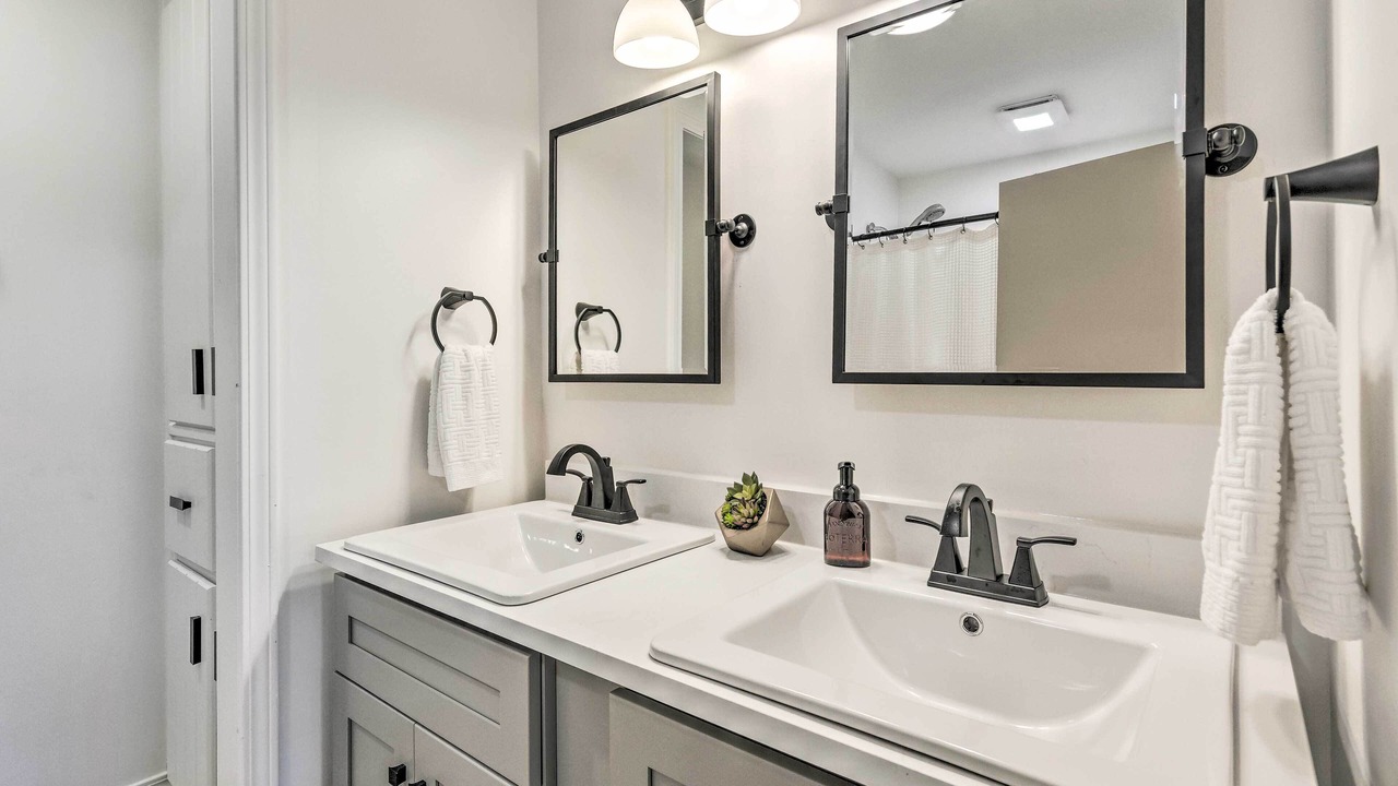 Photo of Bathroom in Molino