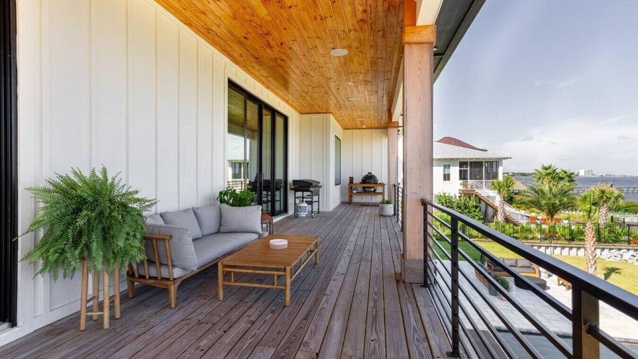 Photo of Patio Balcony in Ono Island