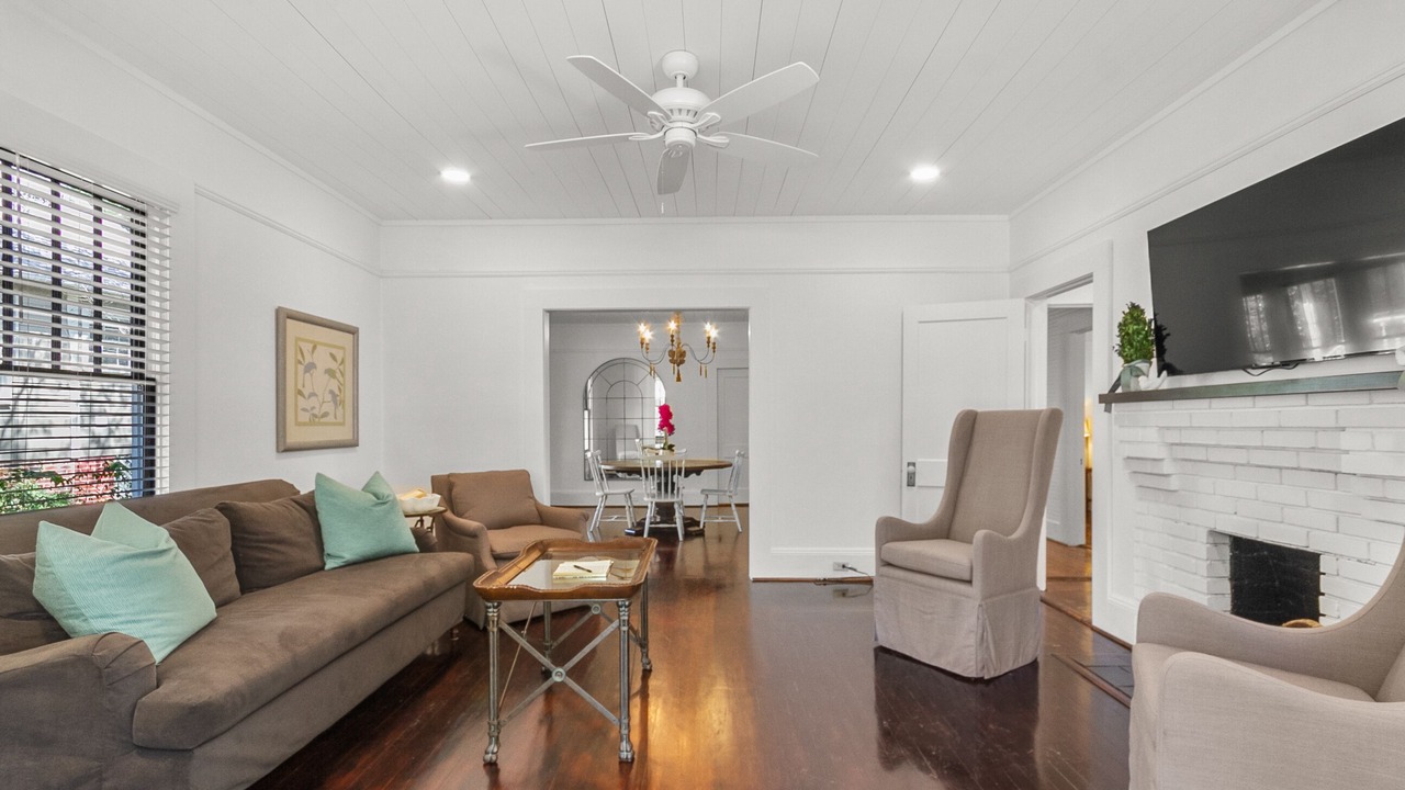 Photo of Livingroom in Northport
