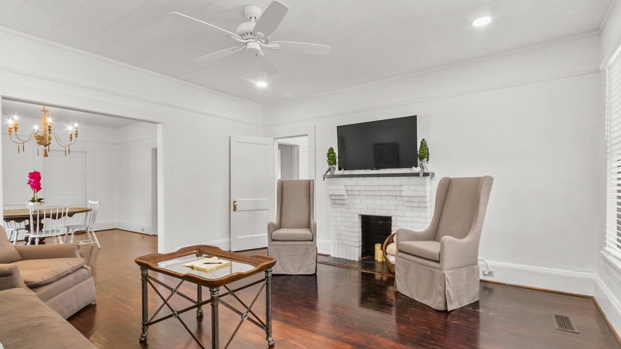 Photo of Livingroom in Northport