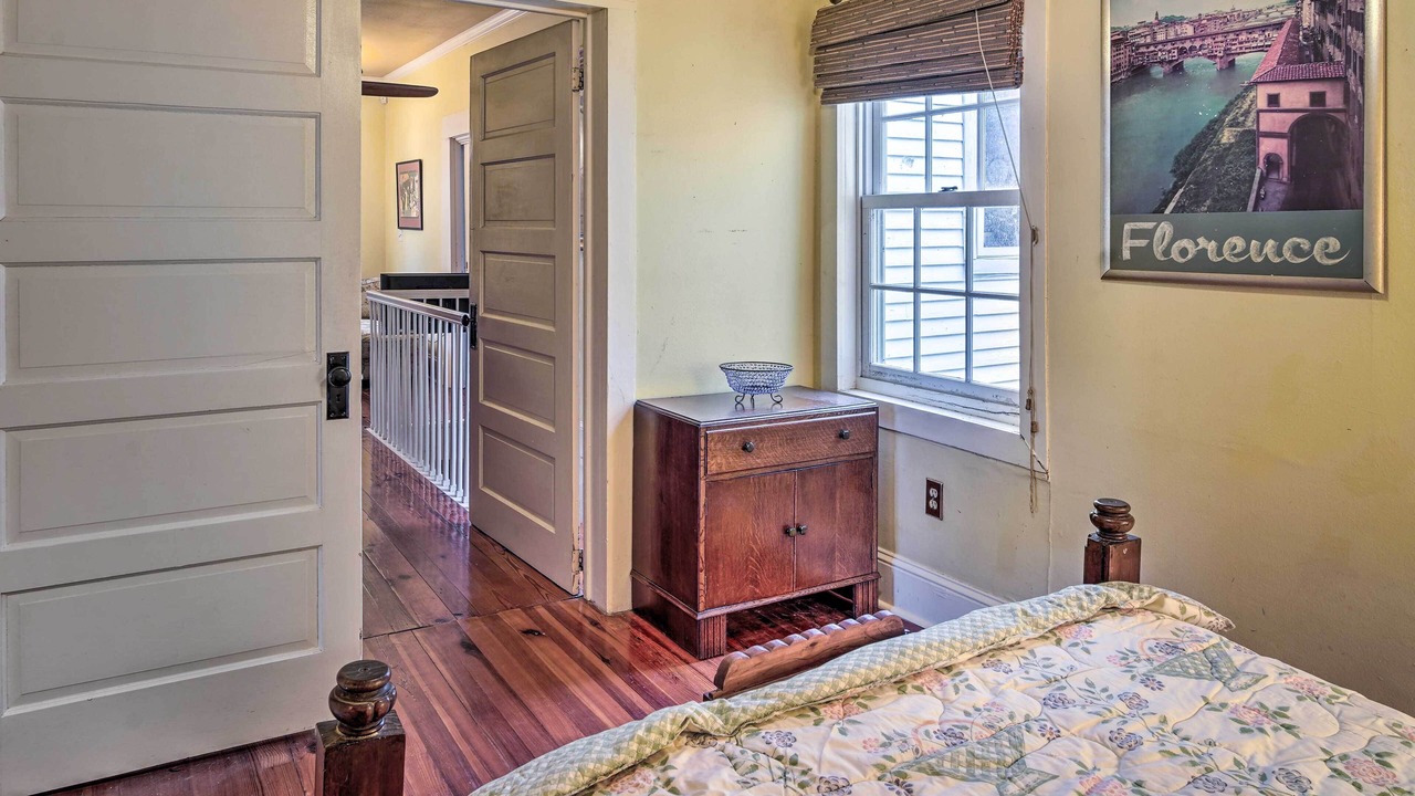 Photo of Bedroom in New Roads